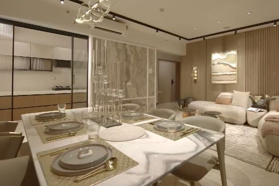 7-Plumeria-Drive-Internal-Dinning